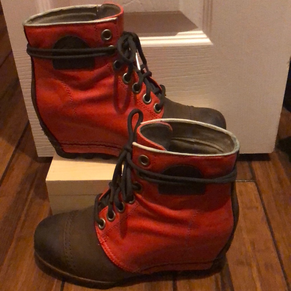 Sorel Wedges